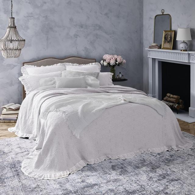 Wamsutta® Vintage Clermont Queen Bedspread in Lilac