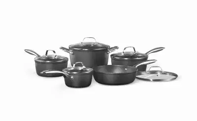 The Rock Diamond by Starfrit Nonstick Aluminum 10-Piece Cookware Set in Black