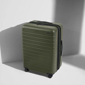 The Medium Flex in Olive Green