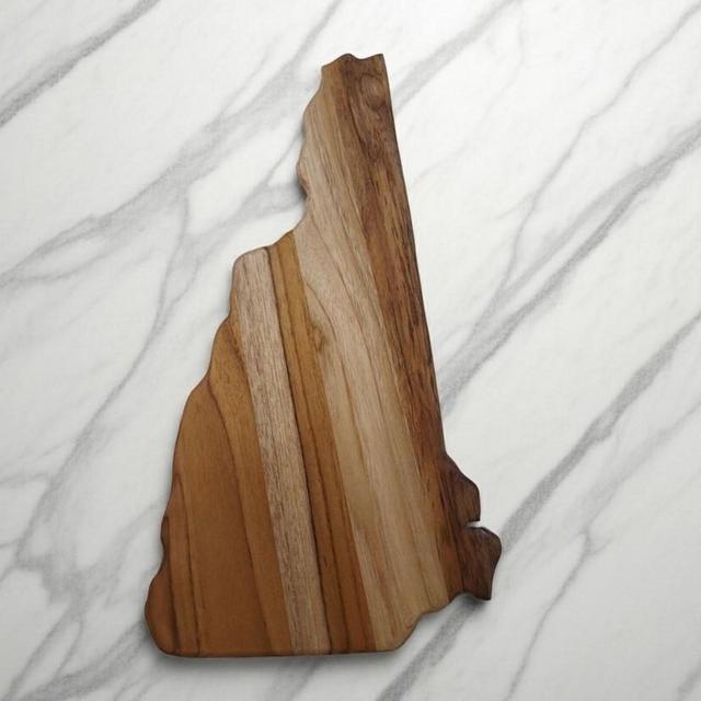 New Hampshire state-shaped Teak Charcuterie or Cutting Board, Serving Tray, personalized
