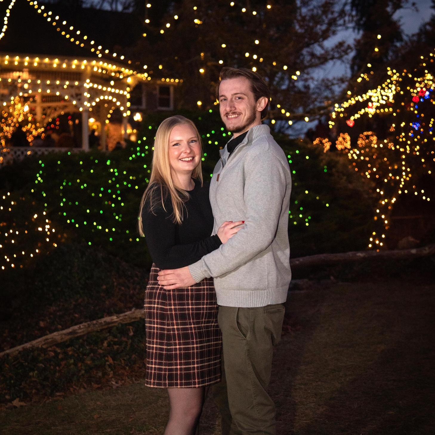 Engagement Photos at Peddler’s Village December 2024