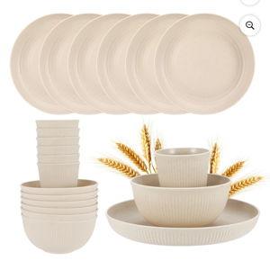 18 Piece Dinnerware