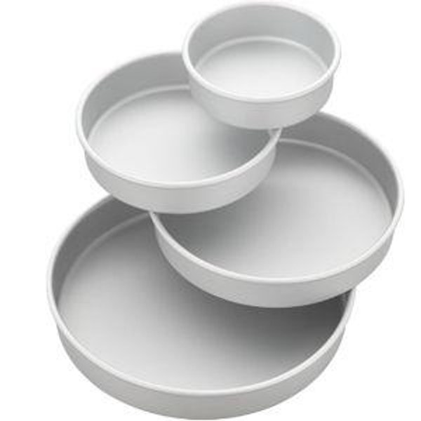 Wilton Aluminum Bakeware Round Tiered Cake Pan Set - Made from Natural Anodized Aluminum - Durable Cake Pans with Even Heat Distribution - Reduces Over-Baking - 6, 8, 10 & 12 Inch (Pack of 4)