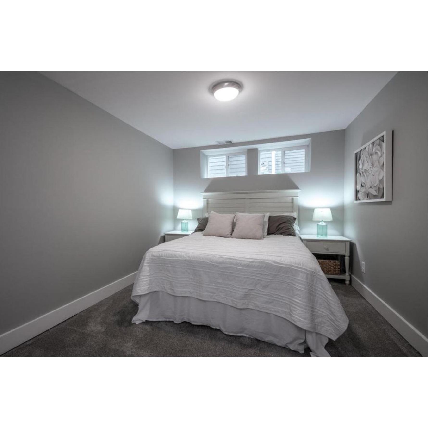 This is your guest room when you come visit us at 332 South Bayly Ave., Louisville, KY 40206. Put that in your address book right now.