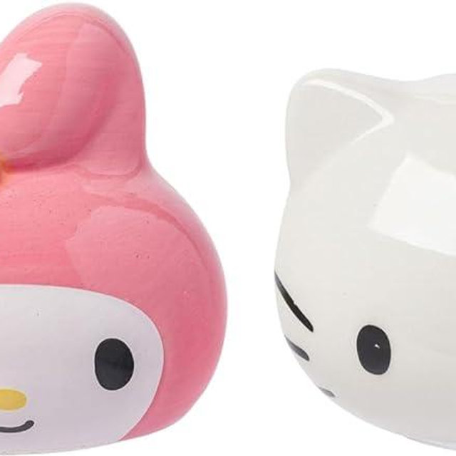 Silver Buffalo Sanrio Hello Kitty And My Melody 3D Sculpted Ceramic Salt and Pepper Shaker Set