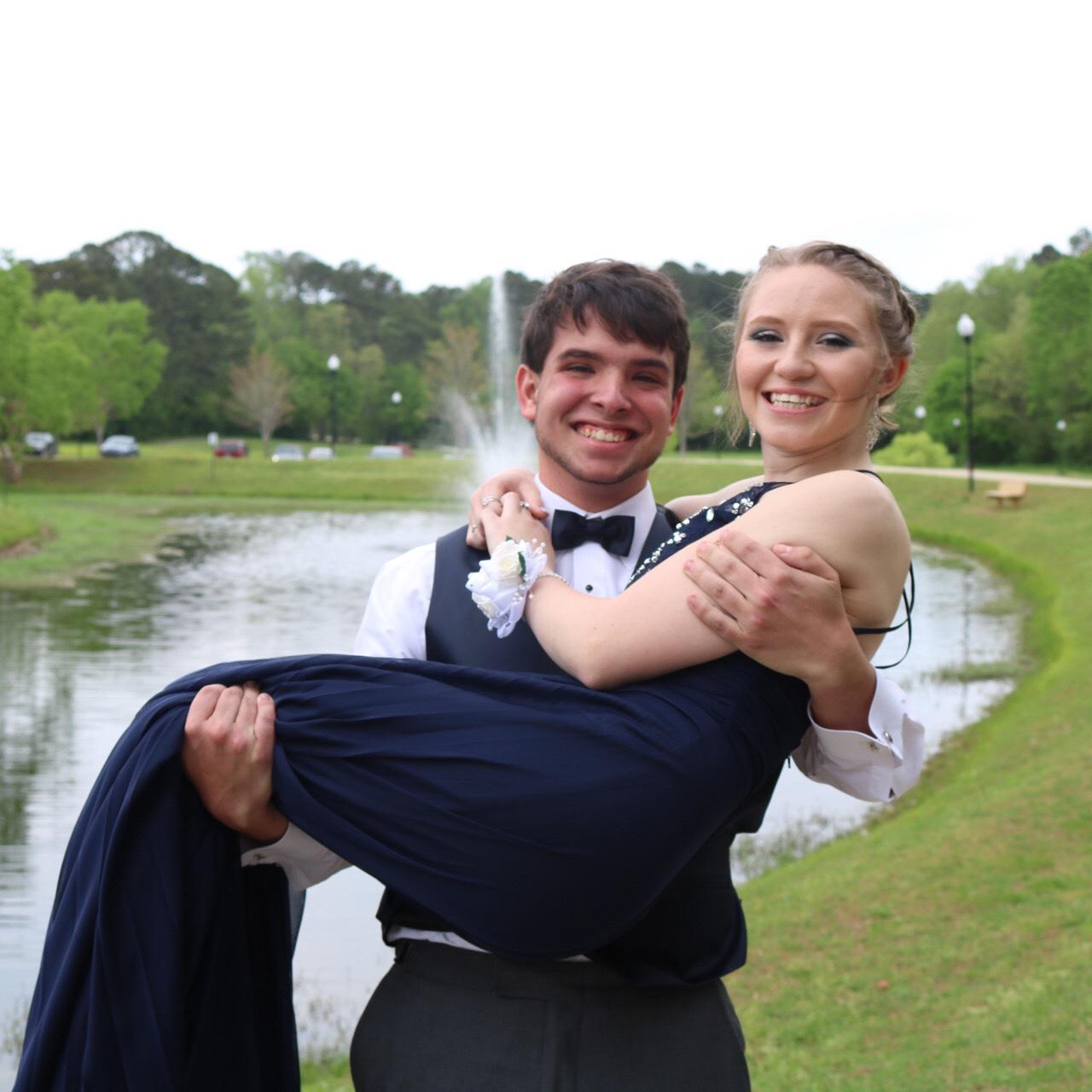 Star’s senior prom! 🤍👠2019