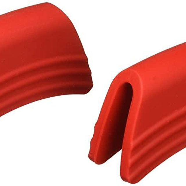 Le Creuset Silicone Handle Grip (Set of 2), Cerise