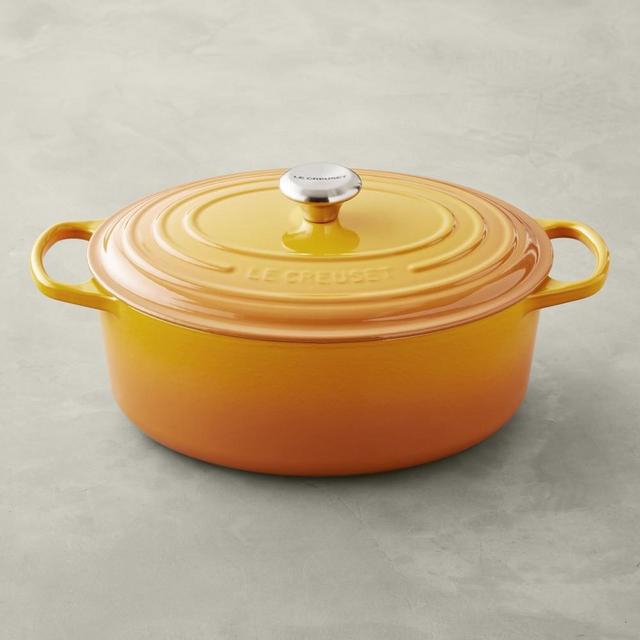 Le Creuset Signature Oval French Oven, 6 3/4-Qt., Nectar