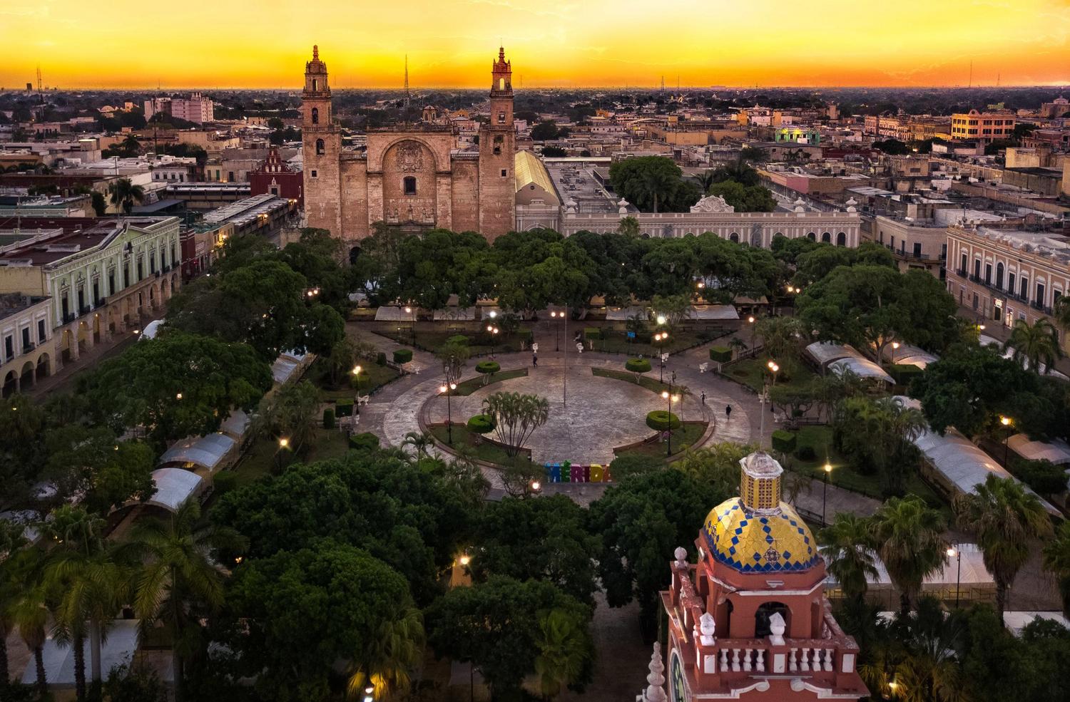 The Wedding Website of Regina Castillo Guasch and Iván Octavio Chávez Gonzalez