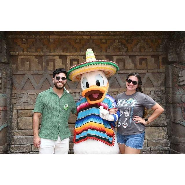 Alejandro's first time meeting Donald Duck!