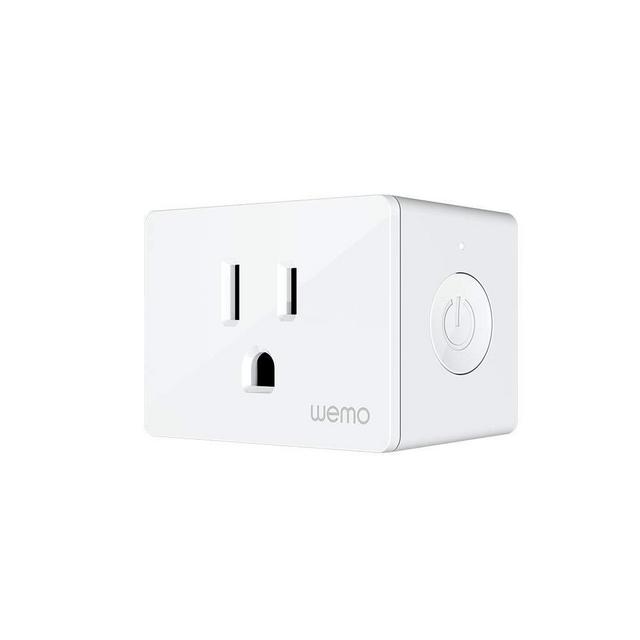 Wemo Smart Plug (Simple Setup Smart Outlet for Smart Home, Control Lights and Devices Remotely Works w/Alexa, Google Assistant, Apple HomeKit)(Pack of 1)