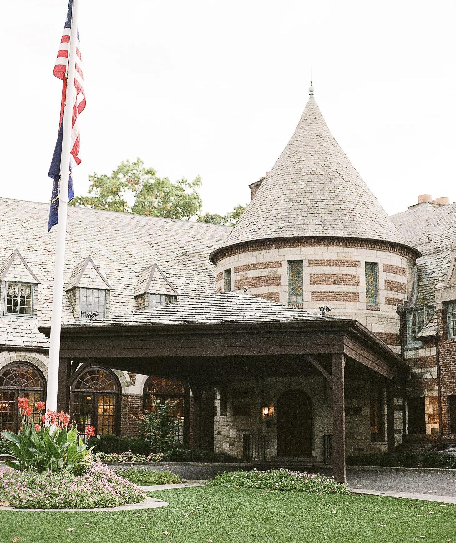 The Wedding Website of Maggie Carver and Cole Miller