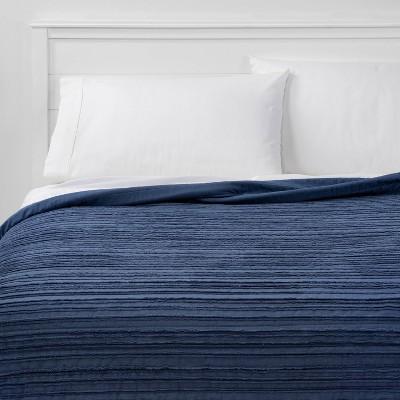 King Cream Clipped Quilt