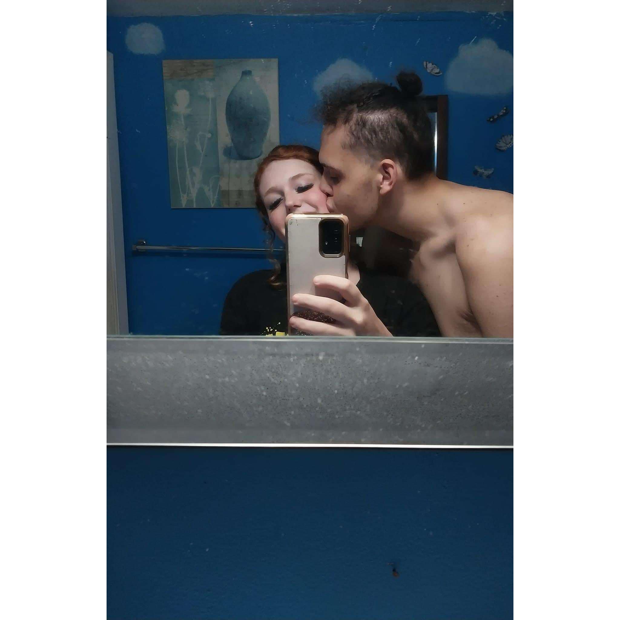 Mirror selfie!