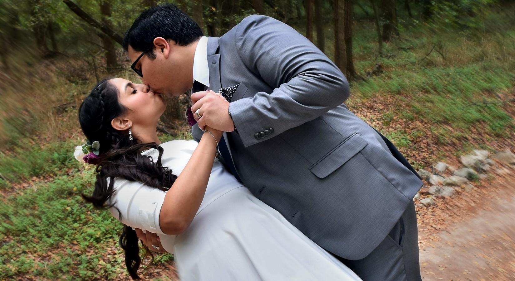 The Wedding Website of Andrea Garza and Eduardo Flores