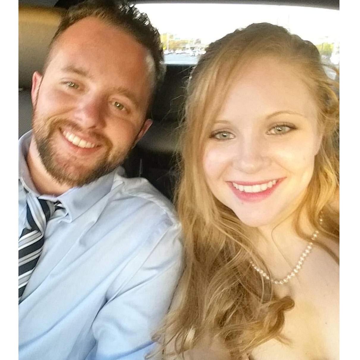 On their way to Dave's cousin's wedding.
October 2016