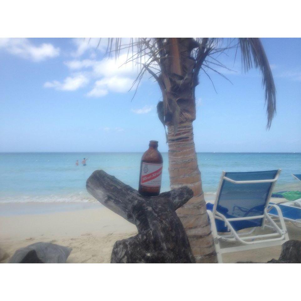 There are few things better than sipping on a good drink on the beach of Negril Jamaica. We visited this magical place and shared some great memories. This view is one of our favorites as a couple.