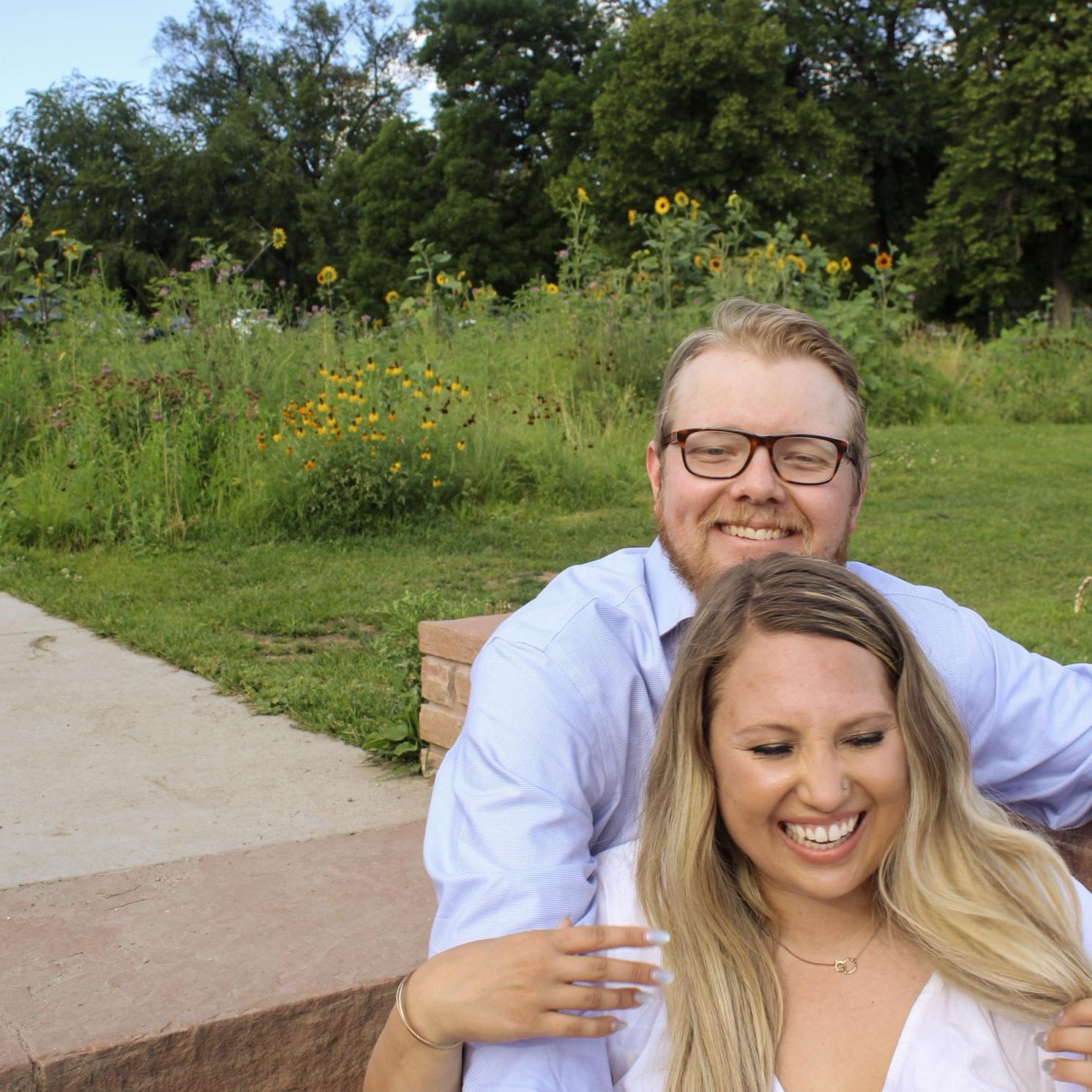 Engagement Photos🤍

(Photos taken by Chrissy Kerr)