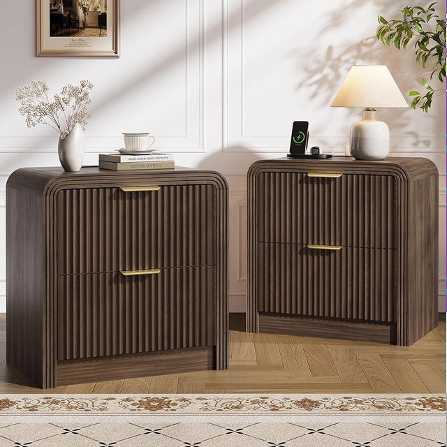 Decofy 23'' Wide Fluted Nightstand with 2 Large Drawers, Set of 2, Beside Table with Charging Station, Mordern Night Stand with Curved Corners & Metal Handle, Wood End Table for Bedroom, Walnut