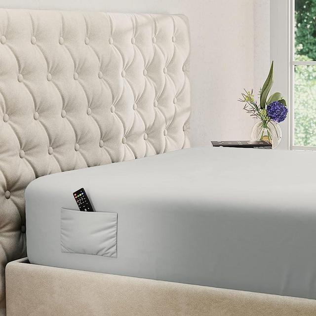 DREAMCARE King Fitted Sheet - Extra Deep Pocket Fitted Sheet - Fits up to 21 inch Mattress - Deep Pocket King Sheets - Hotel Luxury - Shrinkage & Fade Resistant - 1 Fitted Sheet Only (Light Grey)