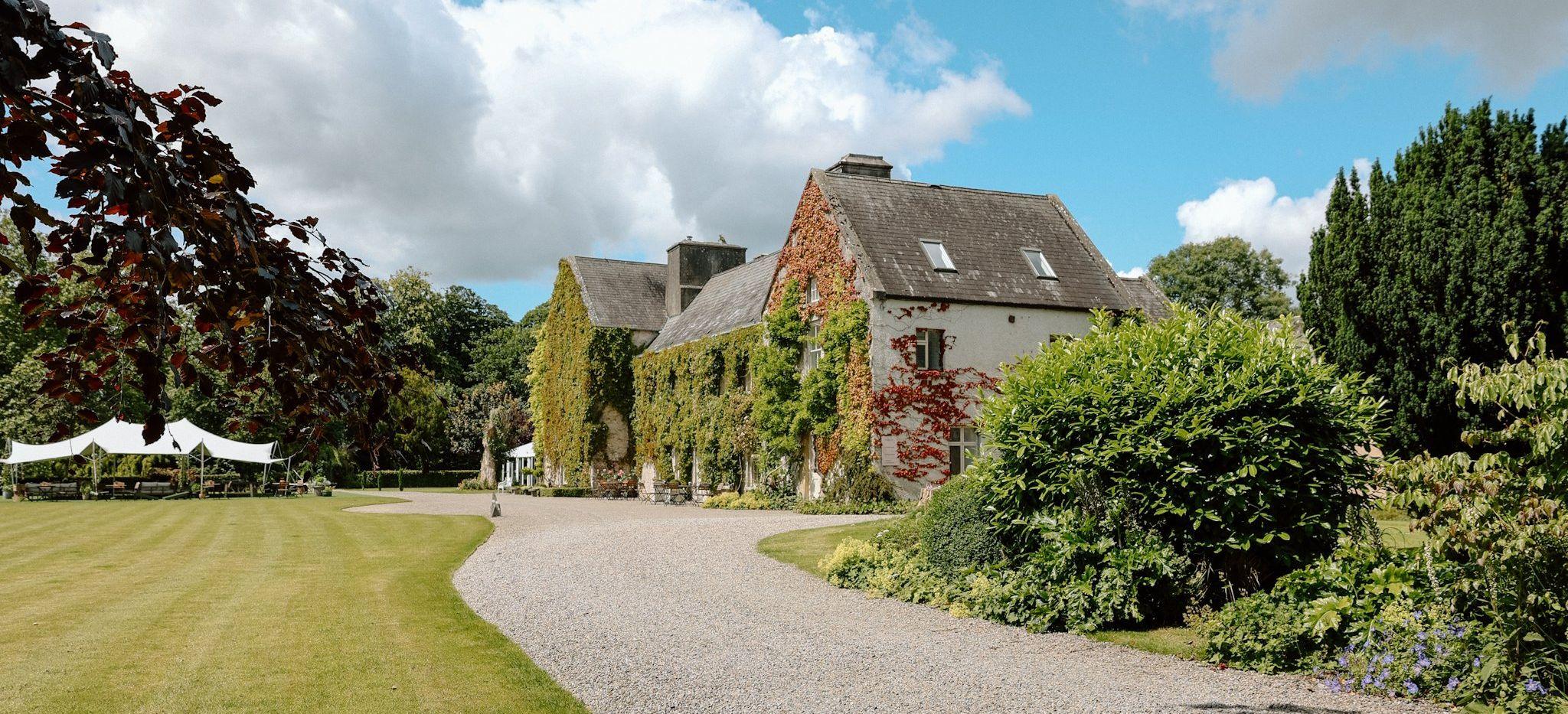 The Wedding Website of ‎ Meg ‎ and ‎ ‎Conor ‎