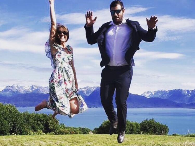 Wedding celebrations in Homer, Alaska 💃