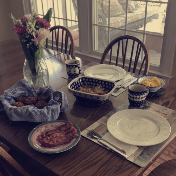 Brunch date where he asked her to prom 2018