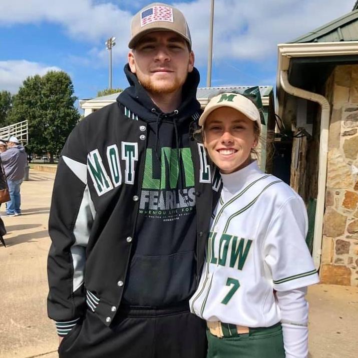 He has supported me in every sport I have played from high school to college 💛💚