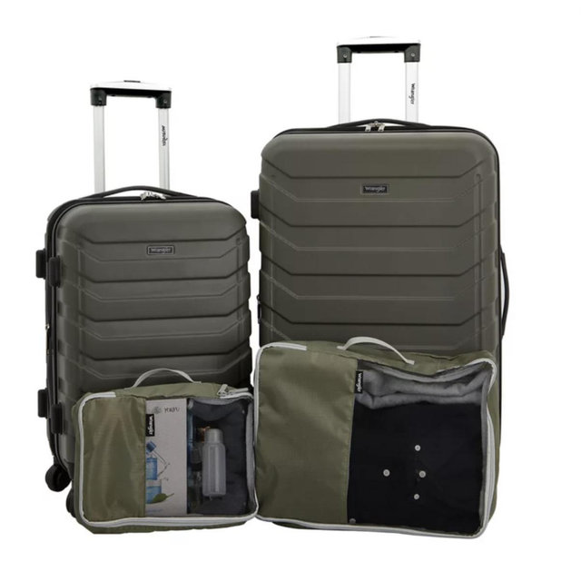 4-piece Expandable Rolling Hardside Set