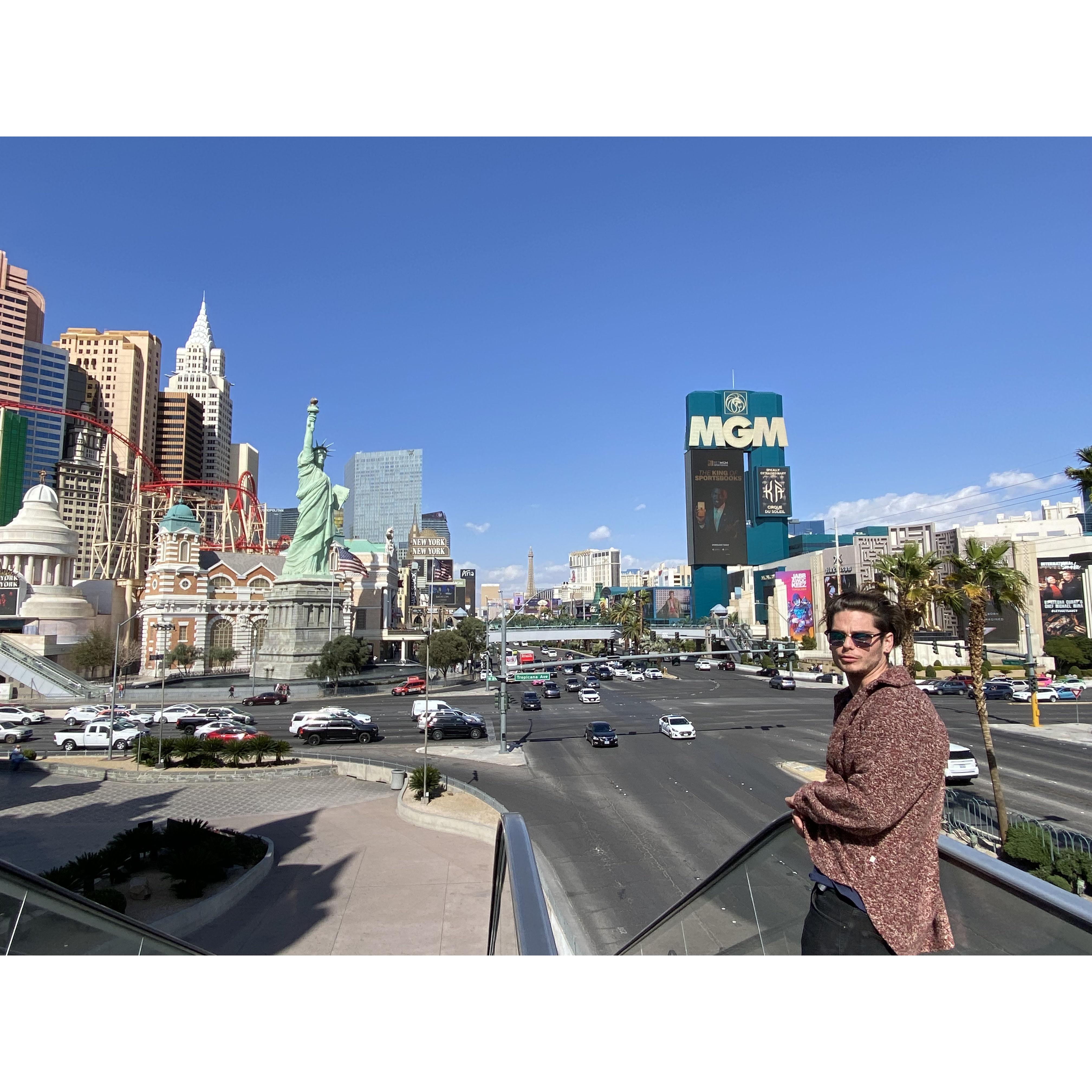 Shannon and Jason take Vegas (not their favorite)