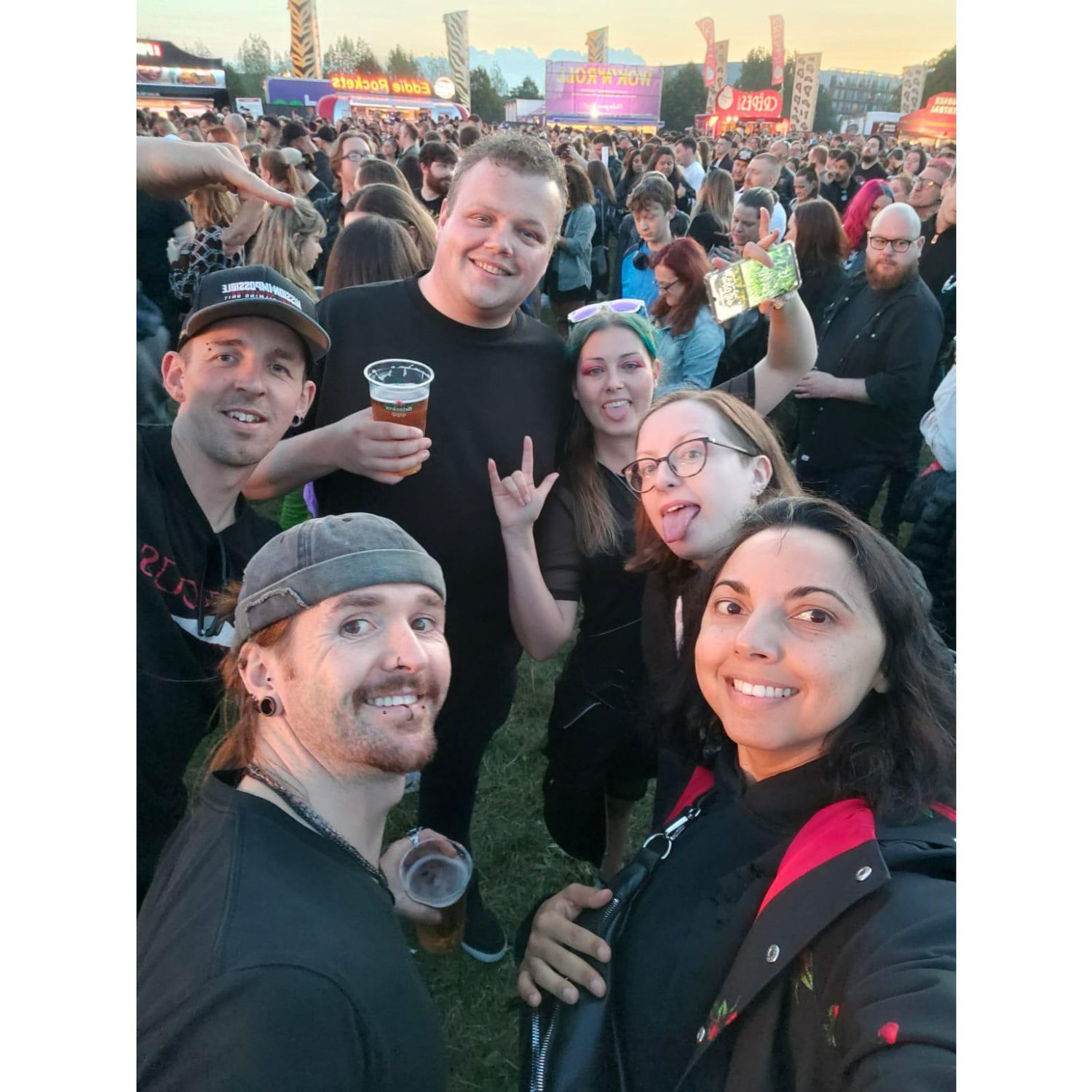 SOME of our besties. QUELQUES-UNS de nos meilleurs amis.