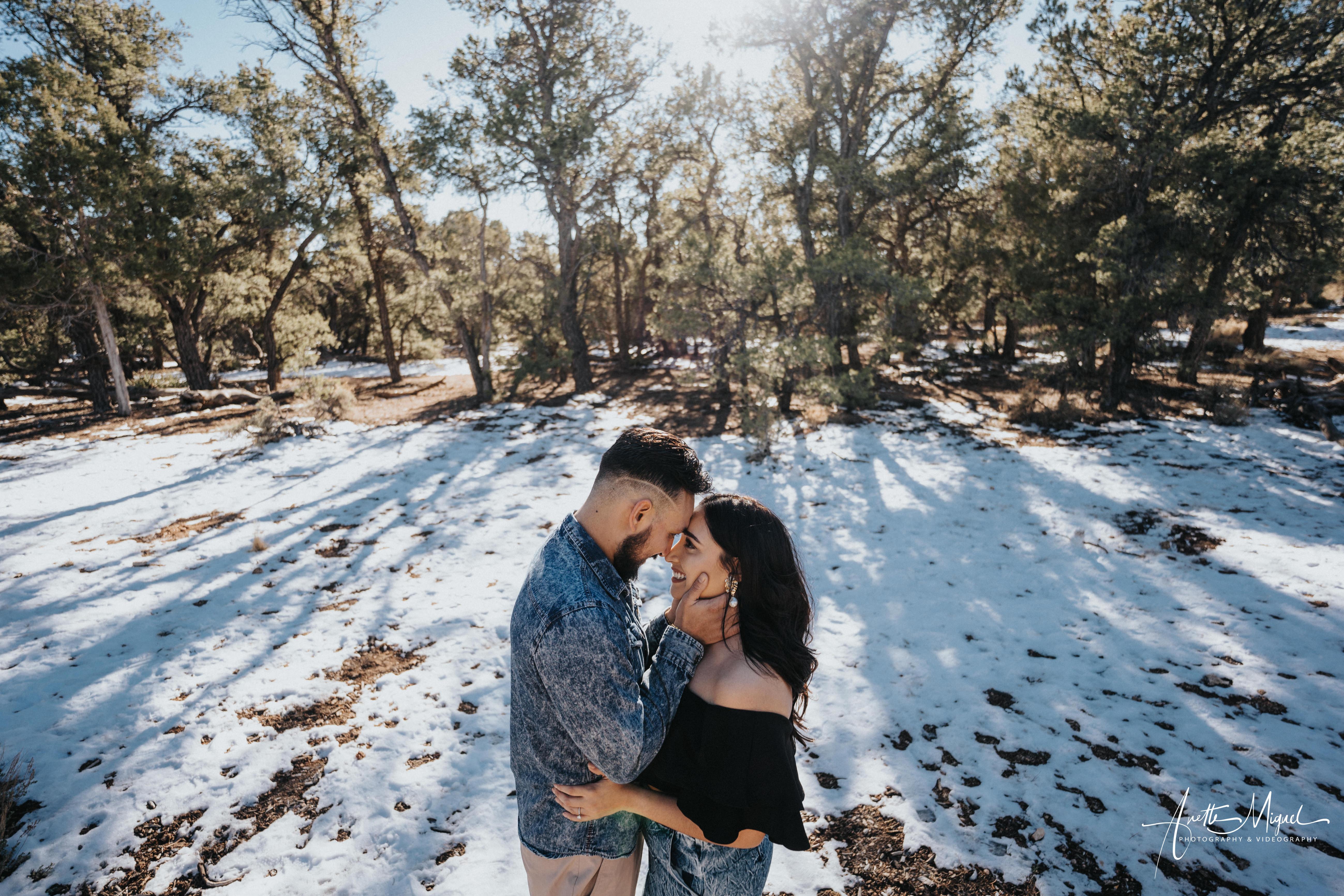 The Wedding Website of Amelia Saenz and Jesus Lopez