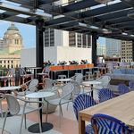 Birdie's Rooftop Bar