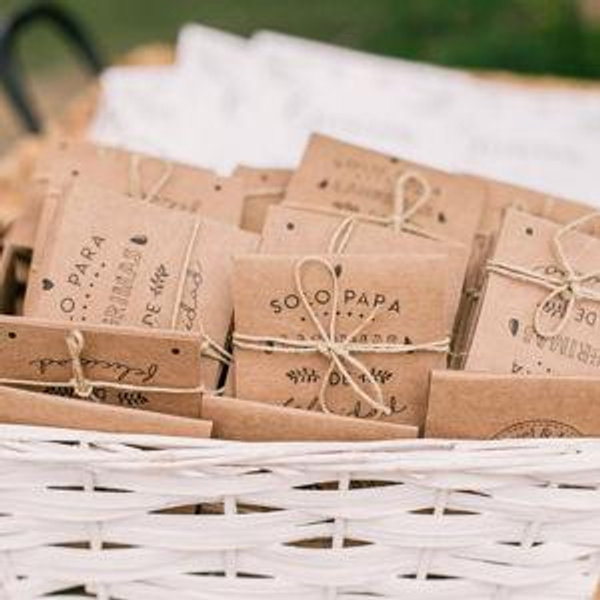 Lluvia de Sobres/Newlywed Fund