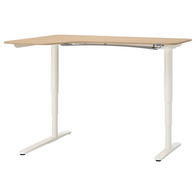 Corner sit/stand desk