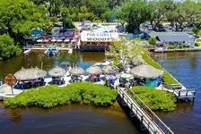 Woody's River Roo Pub & Grill