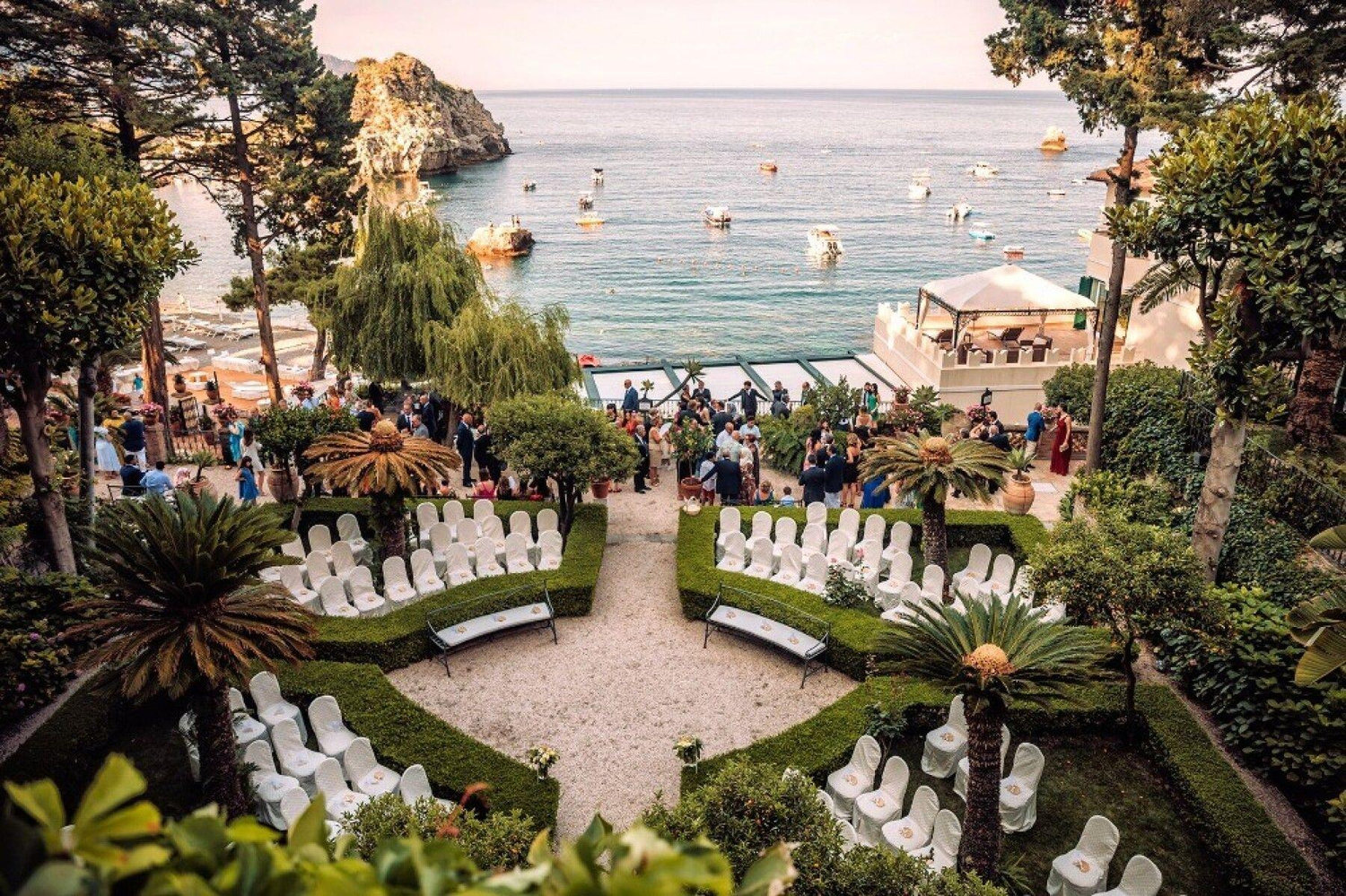 The Wedding Website of Alice A and Bobby P