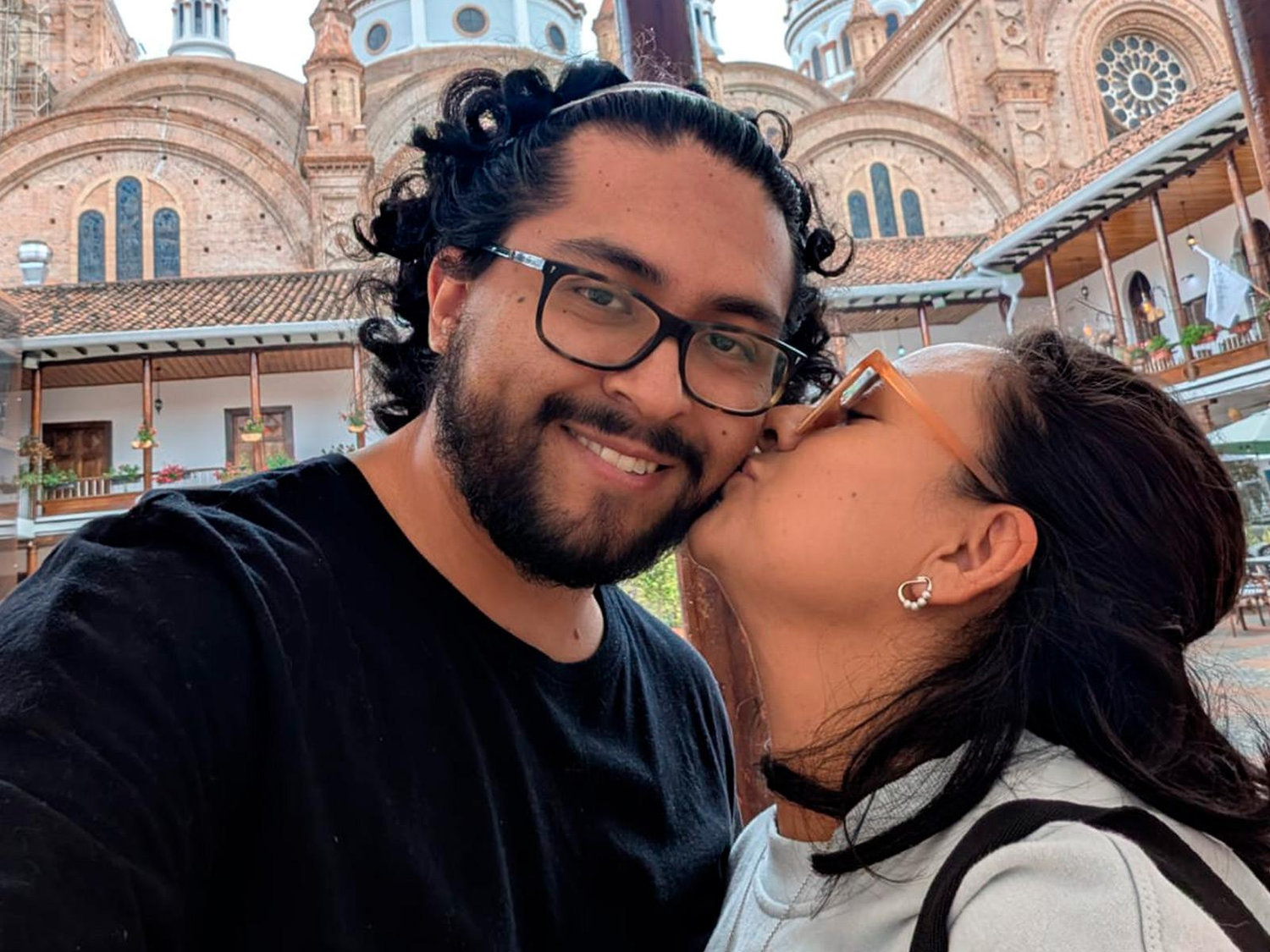 The Wedding Website of Paulette Vallejo and Juan Moreno