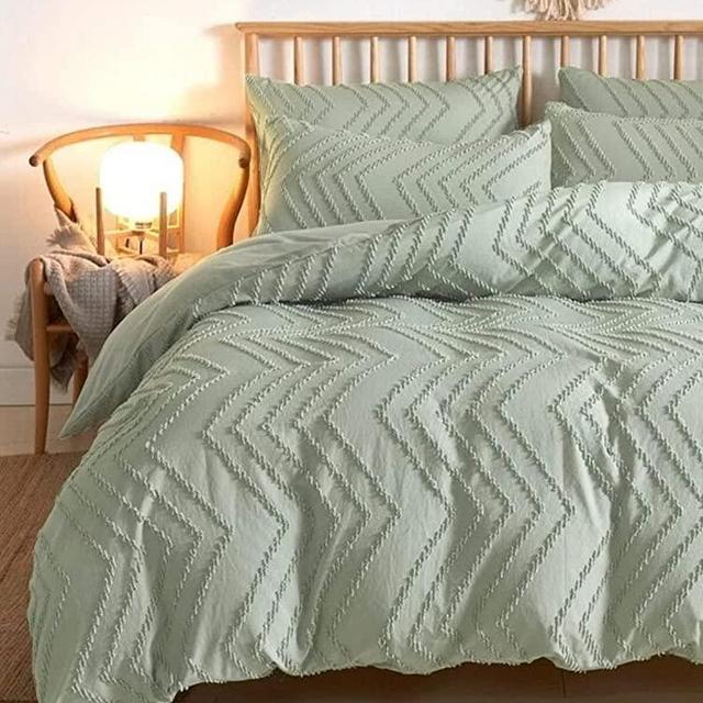 Nanko Queen Comforter Set Sage Green Tufted Jacquard Boho Soft Reversible Down Alternative Microfiber Bedding - All Season Duvet and 2 Pillowcases Farmhouse Bed Set Women Men Size 88 x 90 3pc Bohemia