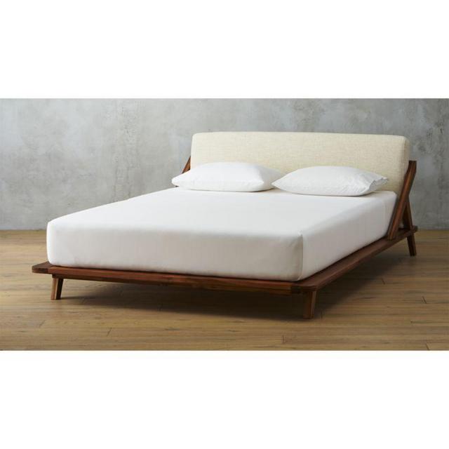Drommen Acacia Wood Bed