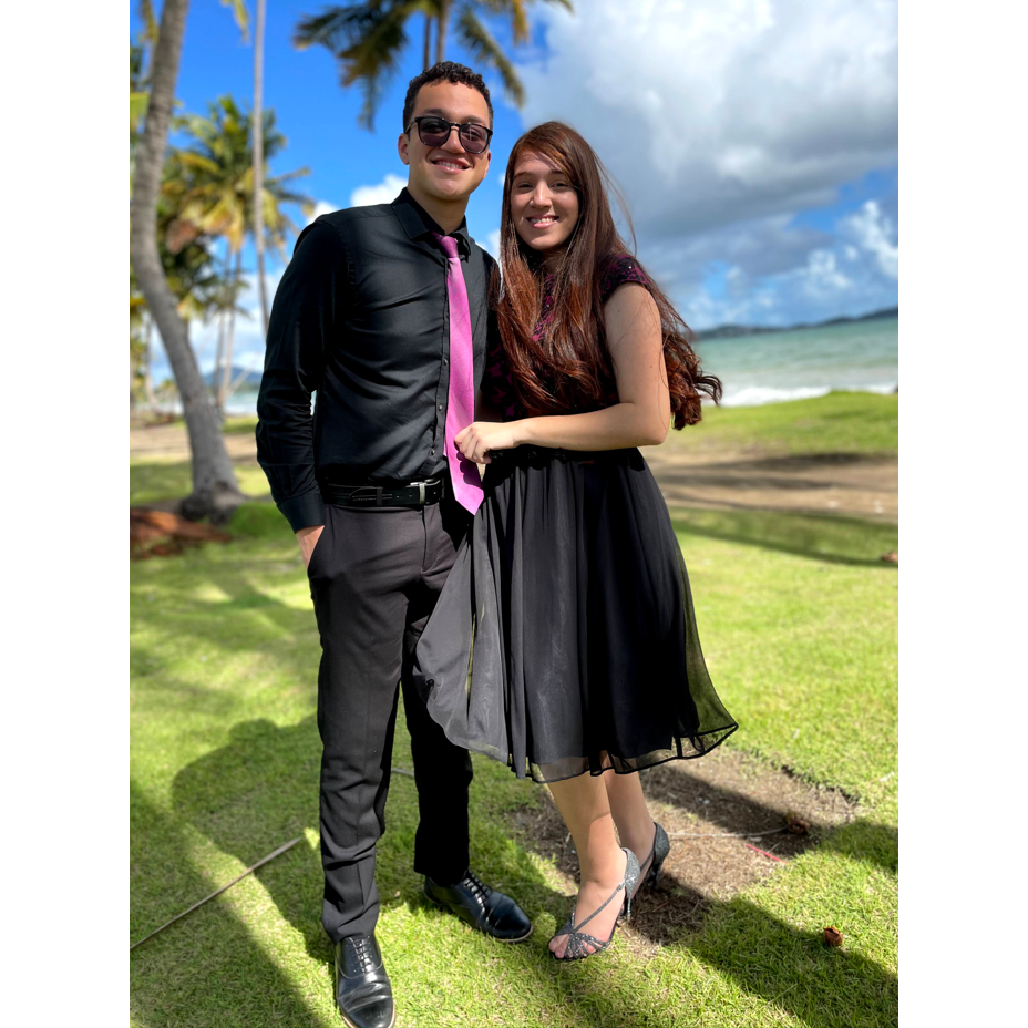 En mi graduación de bachillerato UPRH-2020 no tuve una ceremonia tradicional gracias a COVID, pero eso no impidió que Elliot me acompañara y celebrara conmigo
