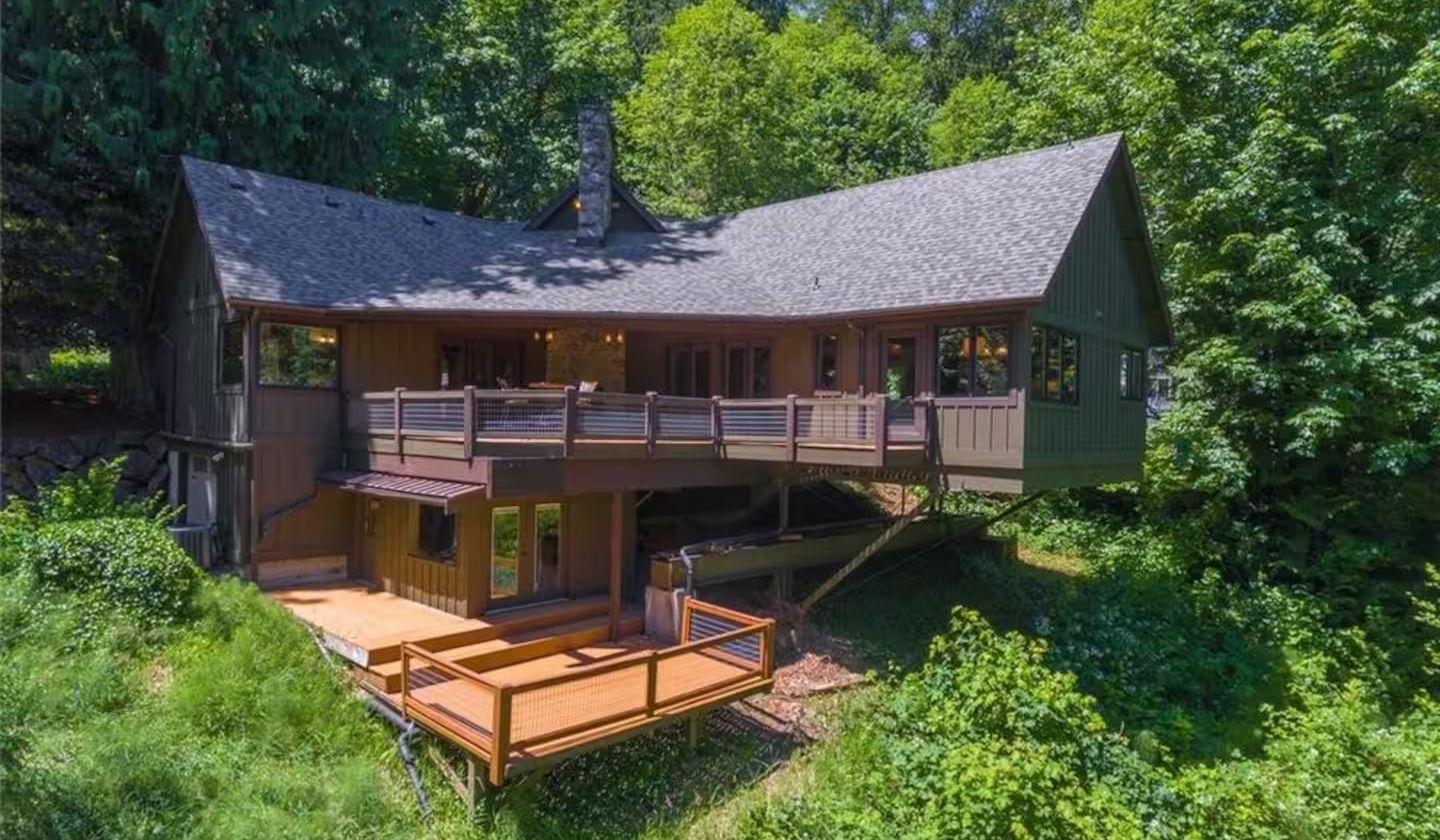 Hero Slideshow Image 1