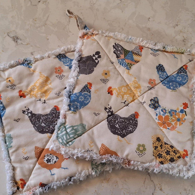 Country Chicken Potholder Hot Pad Kitchen Cooking Gift Farmhouse Style Cooking Set Quilted Pad Kitchen Accessory Present Bundle Home Country