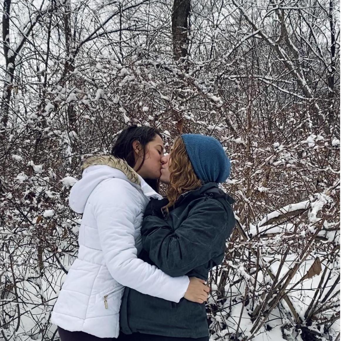 Making a snowman and having snowball fights because VA got 6 inches of snow // 31 January 2021