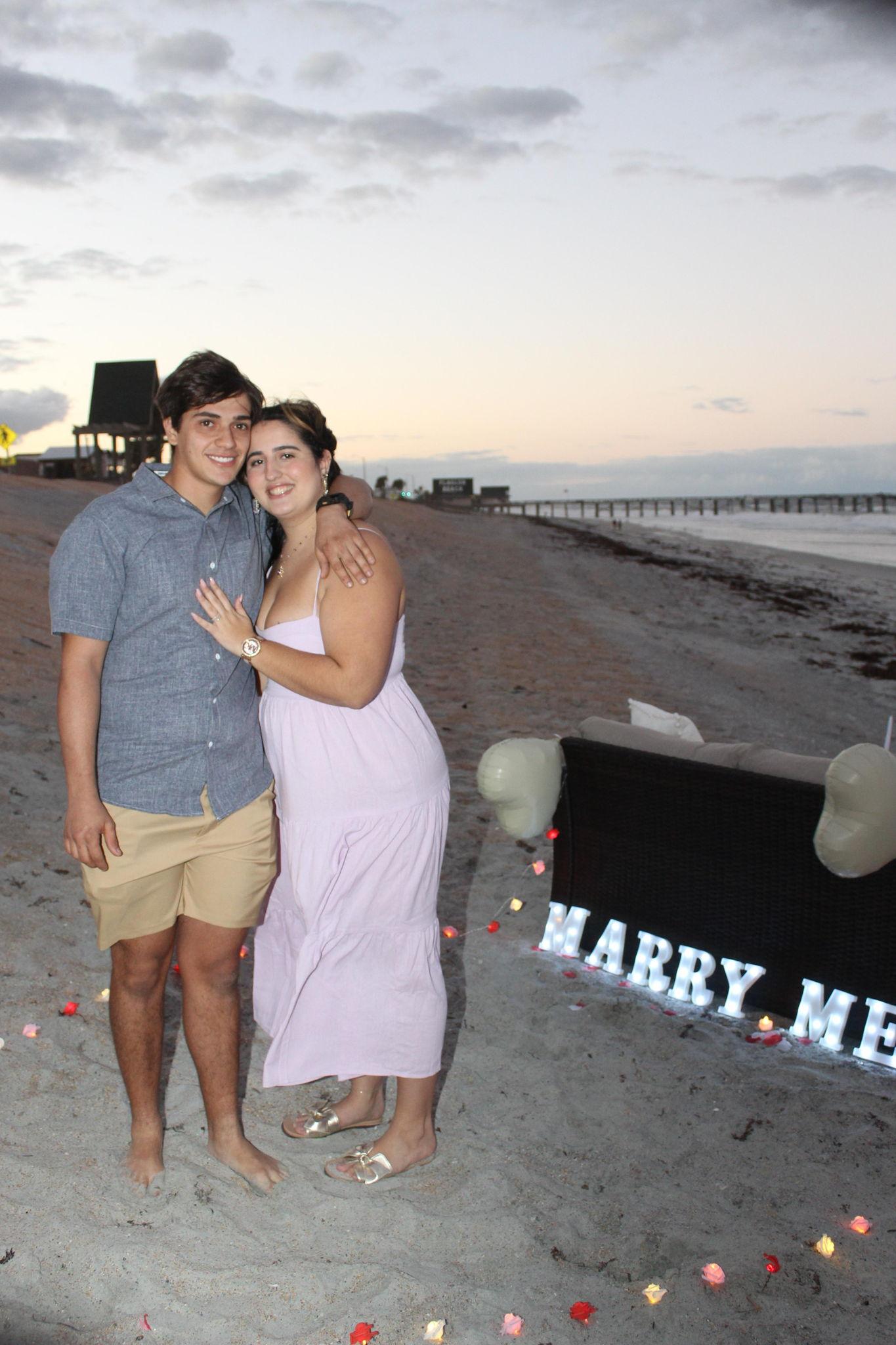 The Wedding Website of Liana Fernandes and Rafael Alves