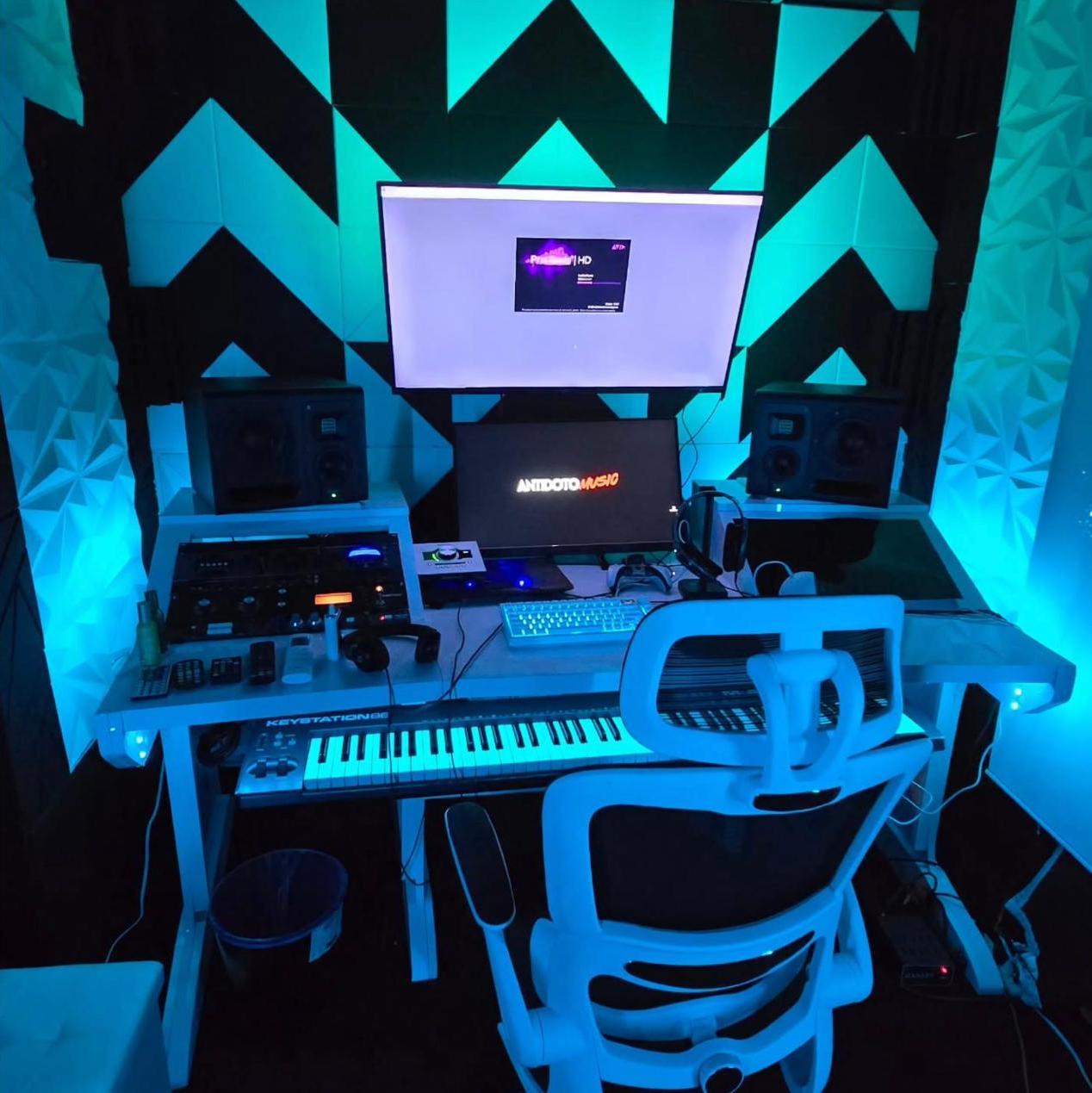 Did you know that Antonio is a Video and Music Producer? He's also a comedian, an award-winning poet, and songwriter. (He wants me to tell you about his voice recording, mixing, and mastering specials...)