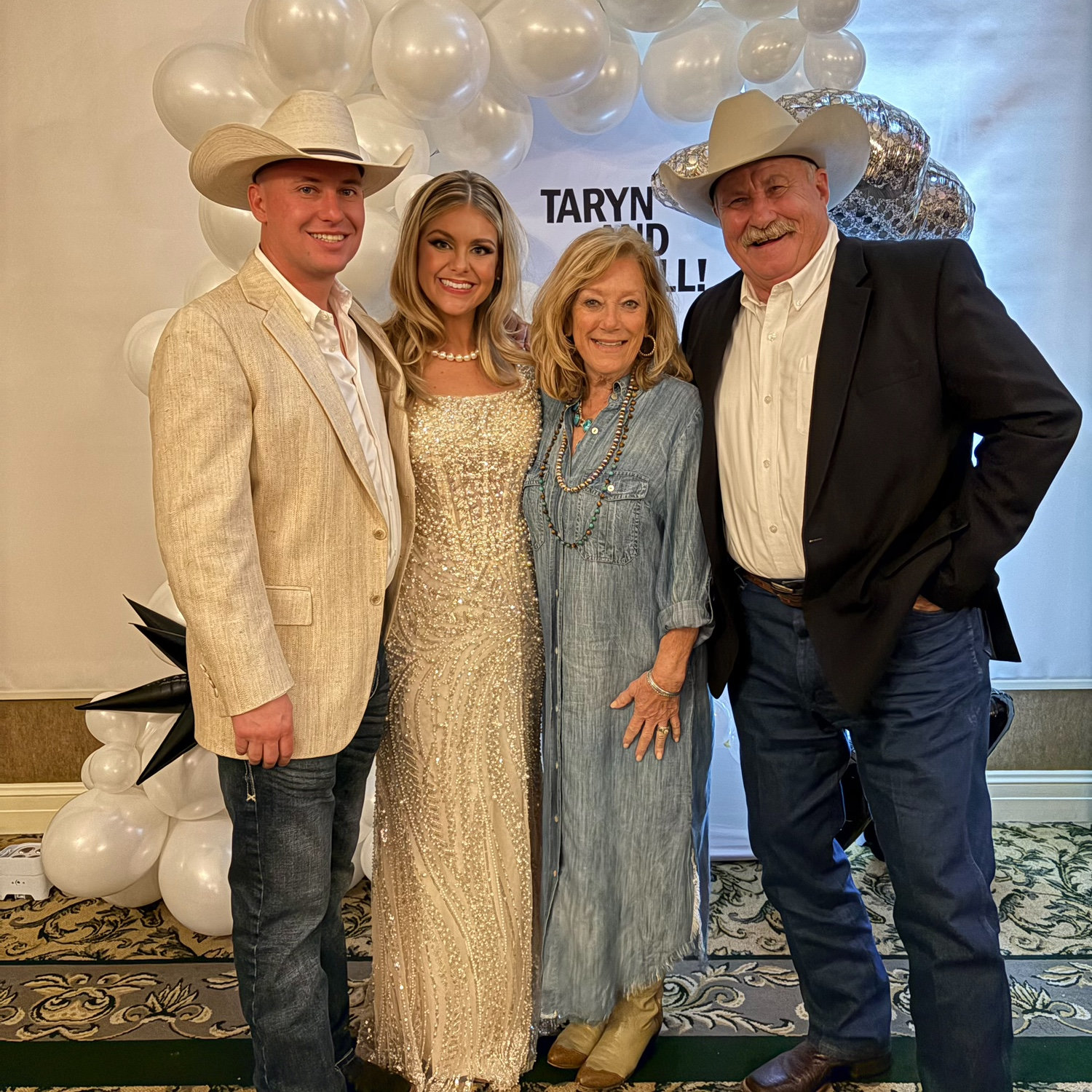 Brenda Weir our officiant and her husband Richard 💗