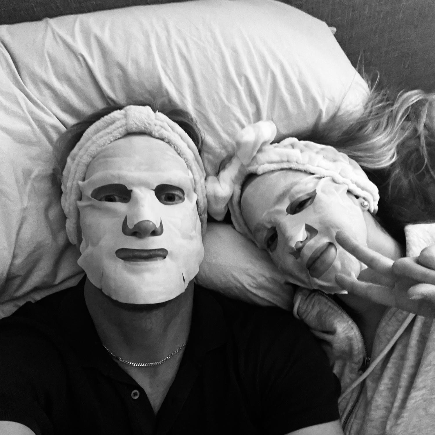 Pontus has been a victim of Bea’s love for Korean skin care 🤣