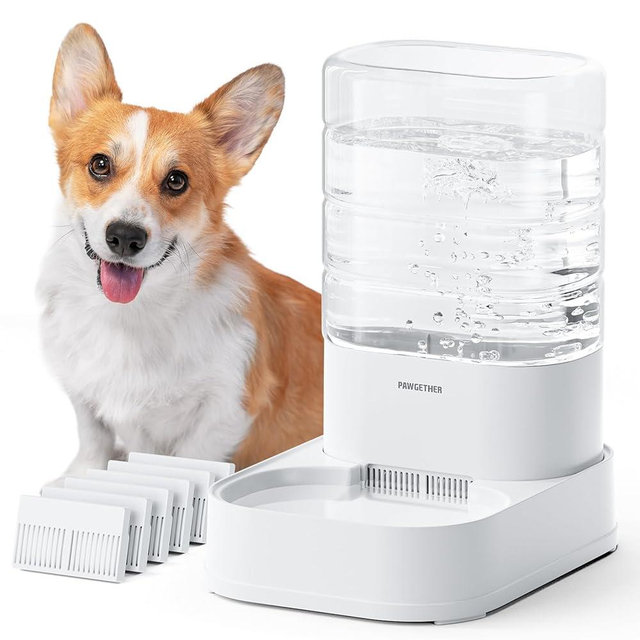 PAWGETHER Gravity Dog Water Bowl Dispenser Automatic Pet Water Dispenser for Dogs Gravity Water Bowl for Cats 1 Gallon/3.78L with 6 pcs Filters