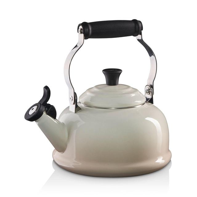 Le Creuset 1.8-Quart Whistling Kettle